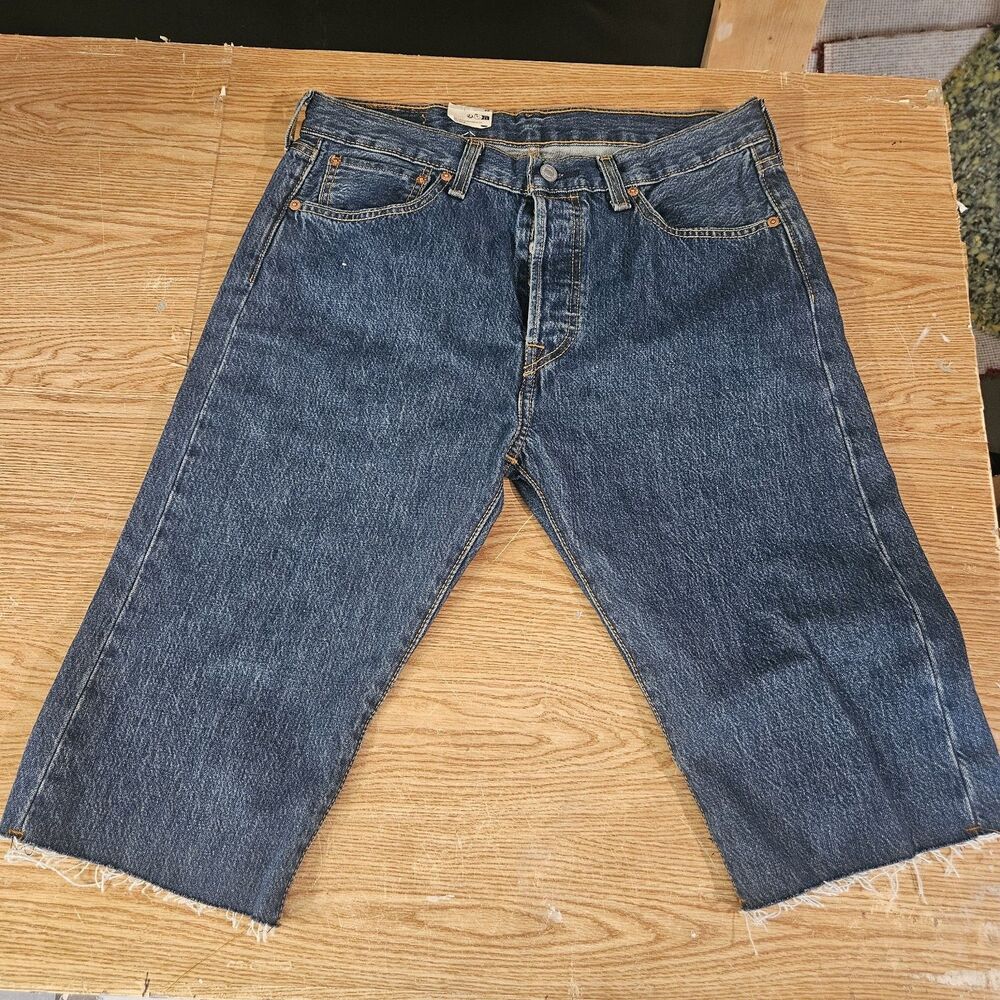 Levi’s Mens 501 Button Fly Raw Hem Denim Shorts Blue Sz 32